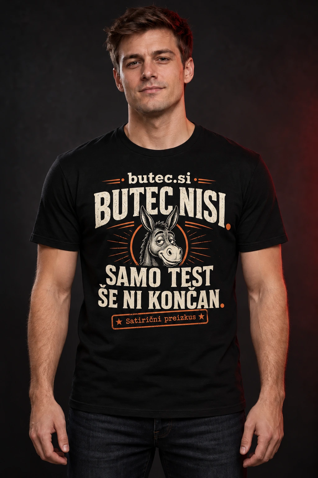 Unisex / moška majica na modelu: Test še ni končan.